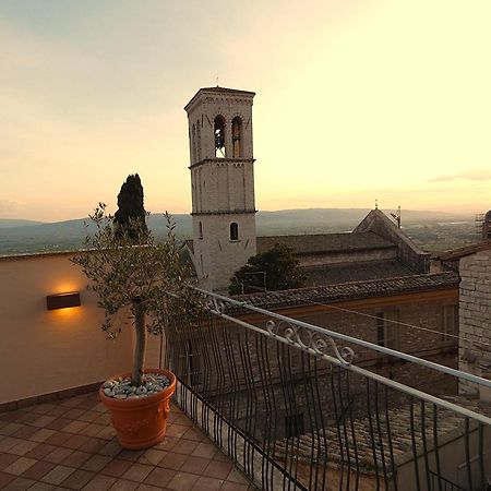 Scappo In Umbria, La Casa Di Eude Apartment Асизи Екстериор снимка
