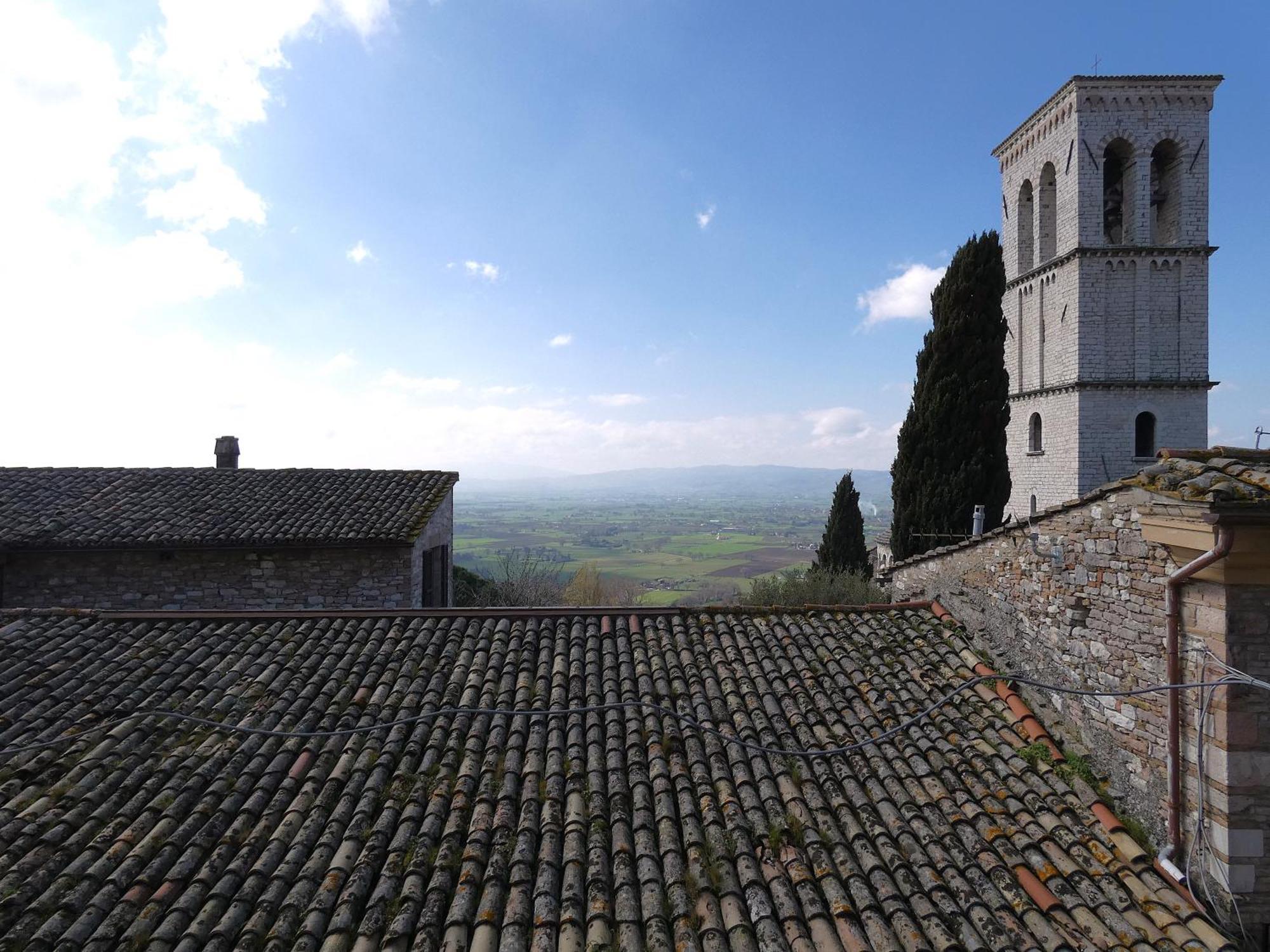 Scappo In Umbria, La Casa Di Eude Apartment Асизи Екстериор снимка